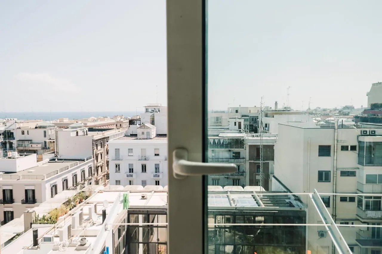 公寓 巴里90 Upmurat Top Floor - City Center & Seaview公寓