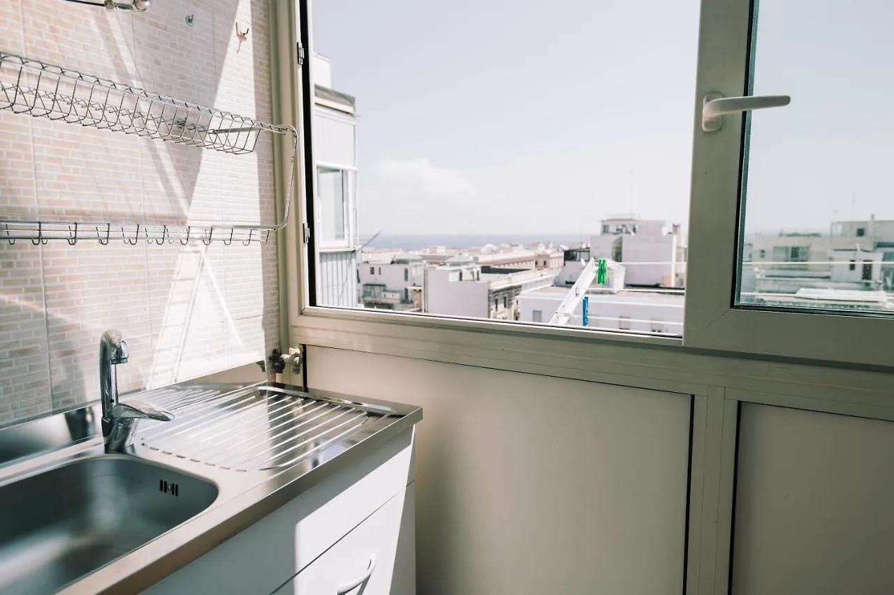 巴里90 Upmurat Top Floor - City Center & Seaview公寓 公寓